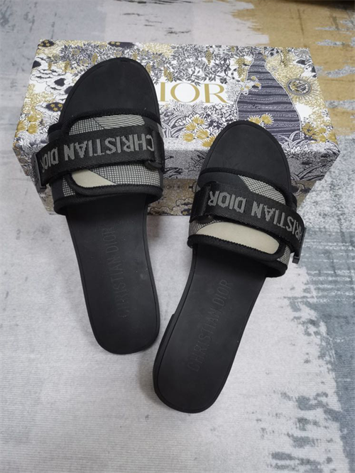 Dio Slipper