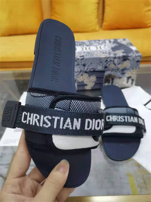 Dio Slipper