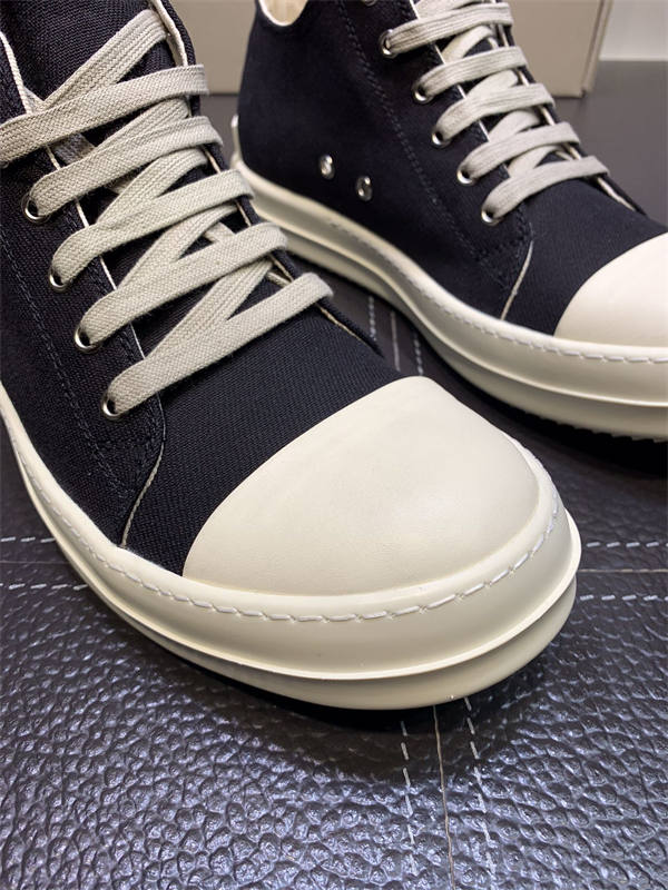 RI*K OWENS SNEAKERS