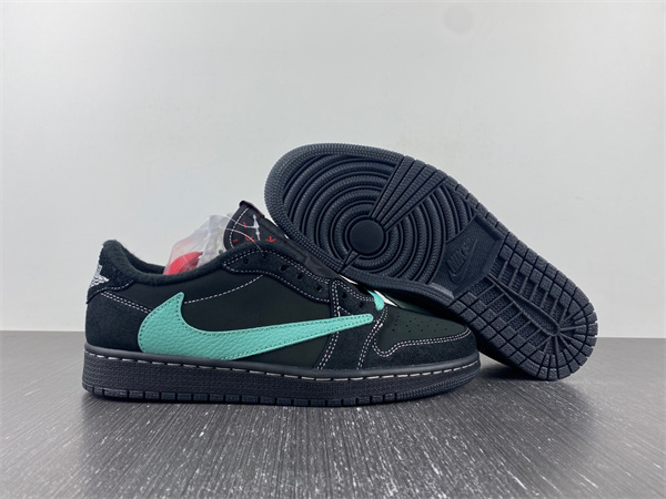 Travis Scott x Air Jordan 1 Low 122