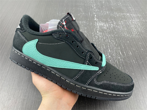 Travis Scott x Air Jordan 1 Low 122