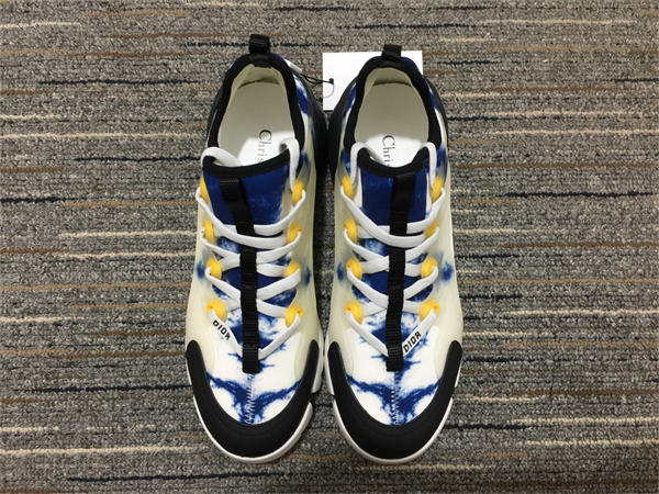 DR Sneakers