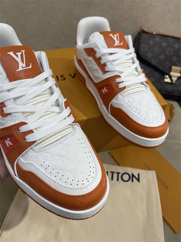 LV165