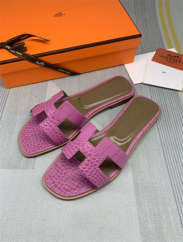 H Slipper
