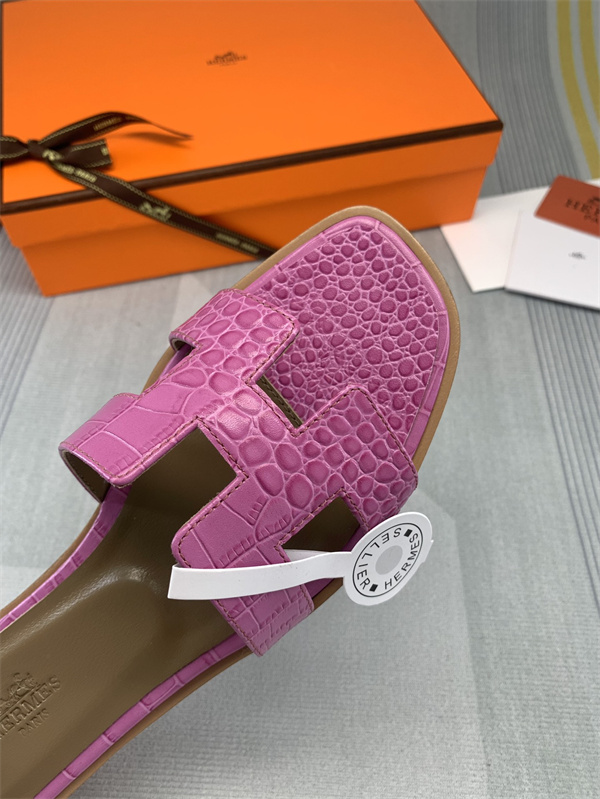 H Slipper