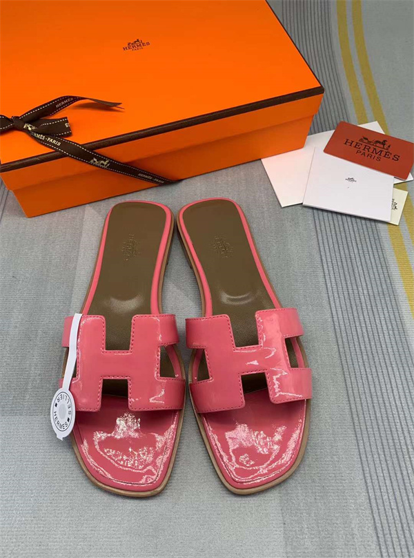 H Slipper