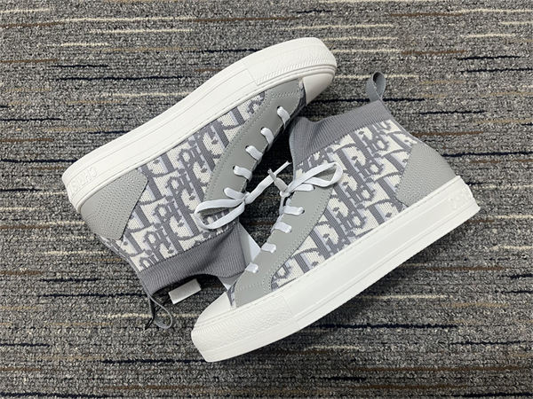 Dr Sneaker