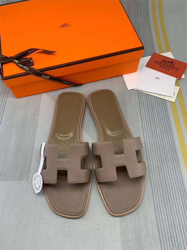 H Slipper