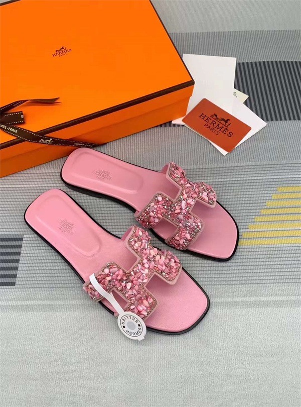 H Slipper