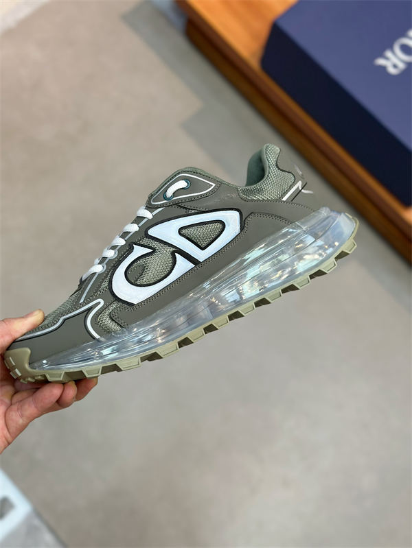 Dr Sneaker