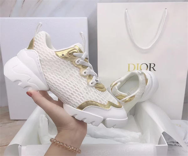 Dr Sneaker