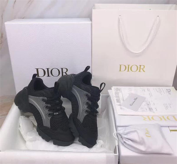 Dr Sneaker