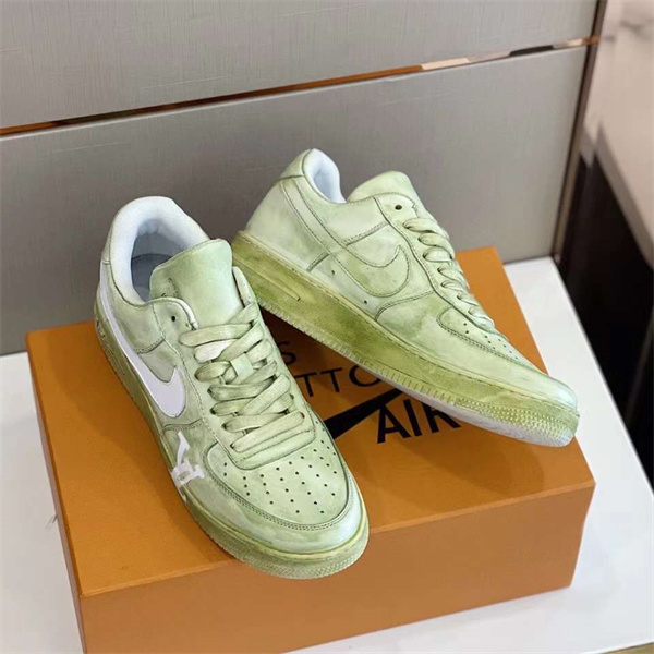 LV x Nike Sneaker