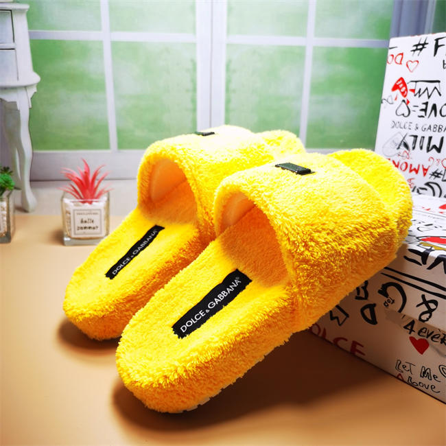 DG slipper 4